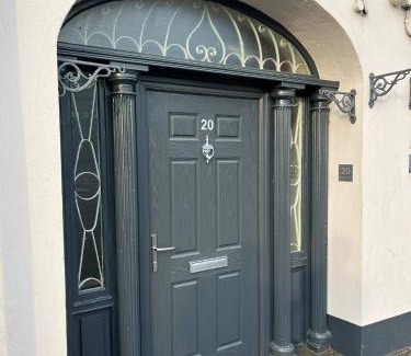 Lisnagunogue Appartement | 3 Bedroom Apartment, Ballymena, The Wee Stop Gap