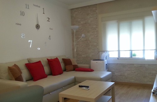 Viladecans Copropriété | 3 bedroom apartment 10 min from the train, and 6 km from the airport