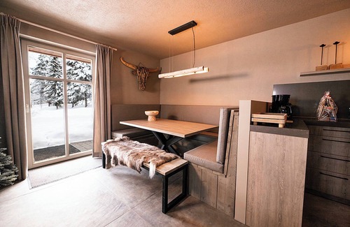 Berwang Appartement | 3-bedroom apartment Frauenschuh 2-10 pers (110m2), terrace & view of the slopes