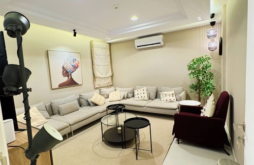 Mecca Appartement | 3-bedroom apartment in brilliant Makkah with AC, WiFi