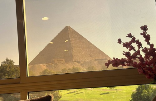 Giza Appartement | 3-bedroom apartment in nice direct pyramids view with AC, WiFi