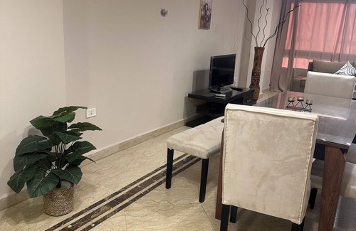 Giza Appartement | 3-bedroom apartment in nice direct pyramids view with AC, WiFi