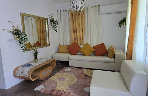 Luquillo Appartement | 3-bedroom apartment in Luquillo with AC, WiFi,Near Natural Pool and Beach