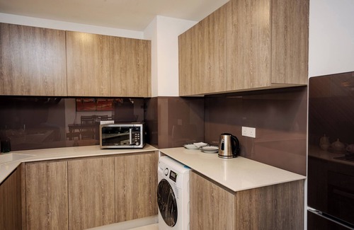 Kaduruduwa Appartement | 3-bedroom apartment in welcoming Galle with fitness room, AC
