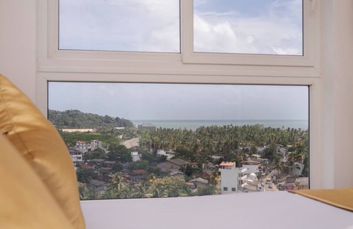 Kaduruduwa Appartement | 3-bedroom apartment in welcoming Galle with fitness room, AC