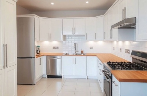 North San Antonio - SAT Appartement | 3-bedroom apartment in charming San Antonio with AC