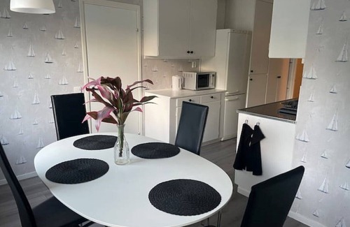 Vasteras Appartement | 3 bedroom app /2.8 km from city center