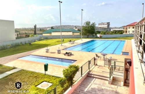 Accra Appartement | 3 bedroom Apt cityview with swimming pool and 24hr security