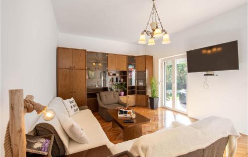 Srinjine Maison | 3 Bedroom Awesome Home In Srinjine