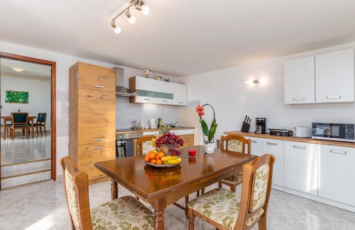 Muntic Maison | Belle maison de 3 chambres à Muntic