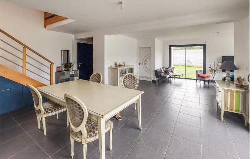 Vertou Maison | 3 Bedroom Beautiful Home In Vertou
