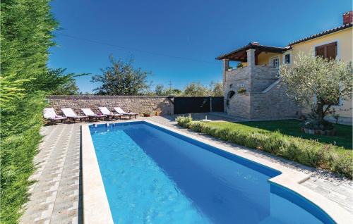 Melnica Maison | 3 Bedroom Beautiful Home In Frkeci