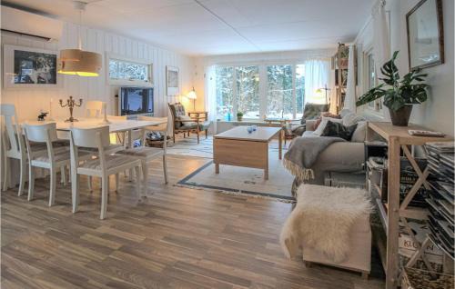 Markaryd Maison | 3 Bedroom Beautiful Home In Markaryd