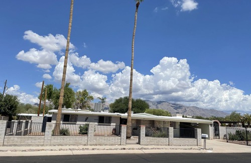 Tucson Maison | 3-bedroom building in enjoyable Tucson with AC, WiFi