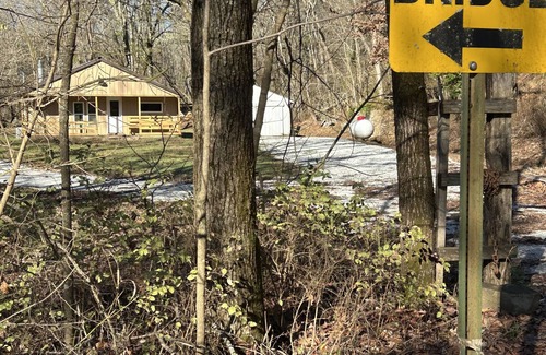Combs Cabine | 3 bedroom cabin in Combs AR Mill Creek Rd Closest rental to the Trailhead.