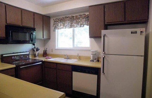 Incline Village Copropriété | 3 Bedroom Close to Diamond Peak (MS7)