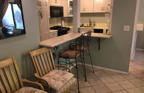 Baristo Copropriété | 3-bedroom condo in beautiful Palm Springs with 8 pools and spas, tennis, pickle