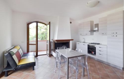 Nerbisci Appartement | 3 Bedroom Cozy Apartment In Gubbio