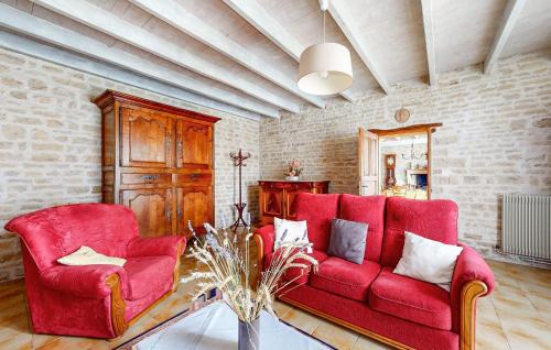 Ligne Maison | 3 Bedroom Cozy Home In Ligné