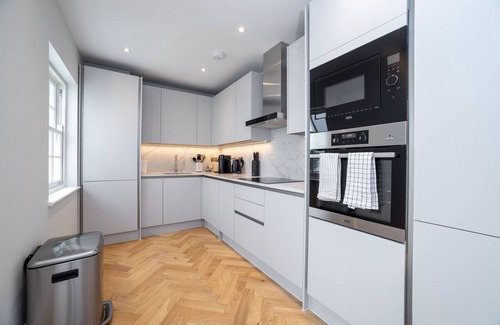 Vincent Square Appartement | 3 Bedroom Flat With Patio in Central London