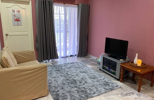 Subang Bestari Appartement | 3 bedroom fully furnished unit. Unifi/Netflix