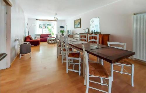 Germont Maison | 3 Bedroom Gorgeous Home In Germont