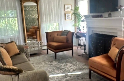 Stony Brook Maison | 3 Bedroom Historic Home near Stony Brook Village, University, Hospital & Beaches