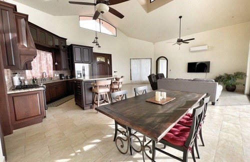 Coco Maison | 3-Bedroom Home - Vast Ocean View - Infinity Pool
