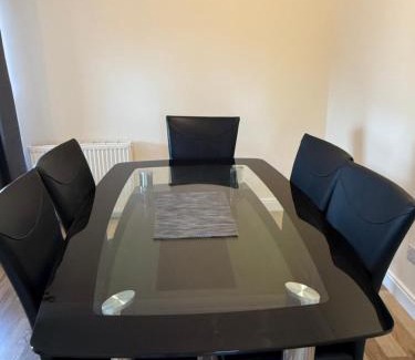 Kirkcaldy Maison | 3 bedroom home Kirkcaldy