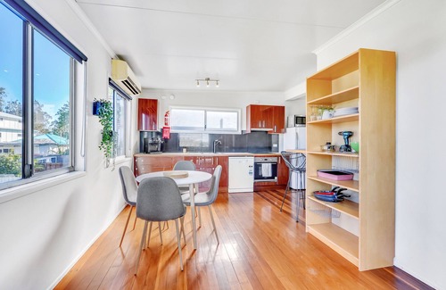 Archerfield Maison | 3 Bedroom Home with Park Views 15 Min to City