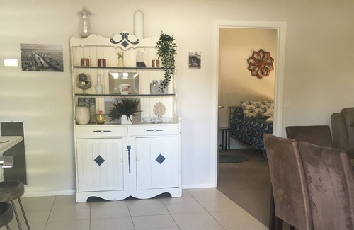 Ballarat Maison | Pet friendly, close to town.