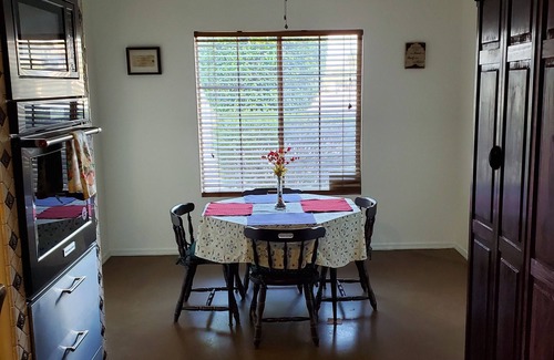 Canyon Trails Maison | 3-bedroom house backyard oasis Pool, dogs ok, free WiFi in Goodyear