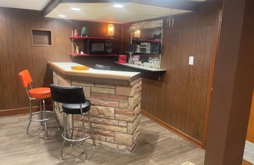 Calumet Heights Appartement | 3-bedroom house in cool Chicago with WiFi, AC