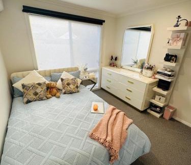Hampton Park Maison | 3 bedroom House in Hampton Park