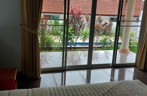 Kathu Maison | 3-bedroom house in fabulous Tambon Kathu with AC, WiFi