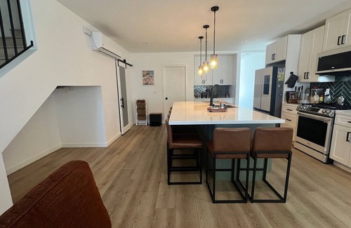 Logan Heights Maison | 3-bedroom house in welcoming San Diego with AC