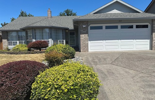 Gresham Maison | 3-bedroom house in welcoming Gresham with WiFi, AC. Just 20 minutes from airport