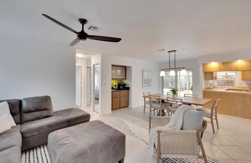 Seminole Maison | 3-bedroom house near Indian Rocks Beach with Pool!
