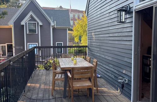 Marblehead Maison | 3 bedroom house near Salem, walk to beaches