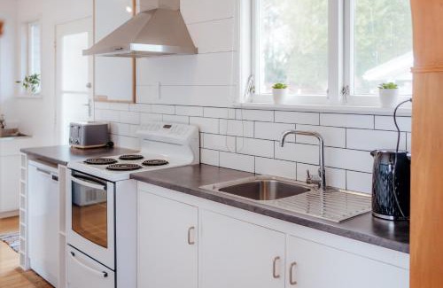Rotorua Maison | 3 Bedroom House Rotorua Fully Fenced & Secure