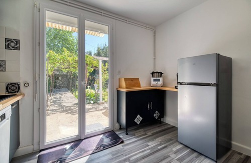 Pamiers Maison | 3-bedroom house with garden and garage near town center and train station.