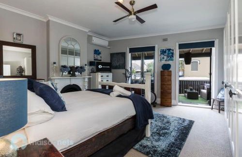 Balmain Maison | 3 Bedroom House With Large Courtyard & City Views