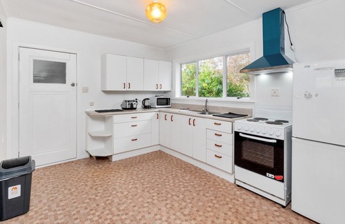 Greenlane - Ellerslie Maison | 3 Bedroom In Onehunga w Parking - Wifi - Netflix