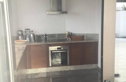 Urbanizacion Famara Villa | Villa de luxe de 3 chambres avec piscine privée sur la célèbre plage de Famara