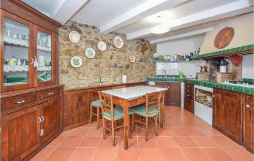 Nespolo Appartement | 3 Bedroom Lovely Apartment In Nespolo