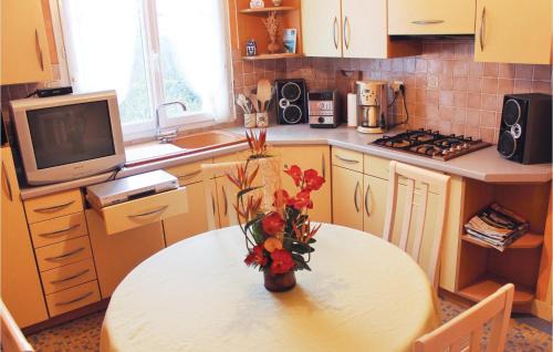 Landudec Maison | 3 Bedroom Lovely Home In Landudec