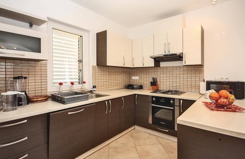 Bibici Maison | Maison de 3 chambres acceptant les.