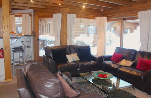 Les Prodains Chalet De Ski | Chalet de 3 chambres. Les prix sont indiqués pour un usage exclusif indépendant.