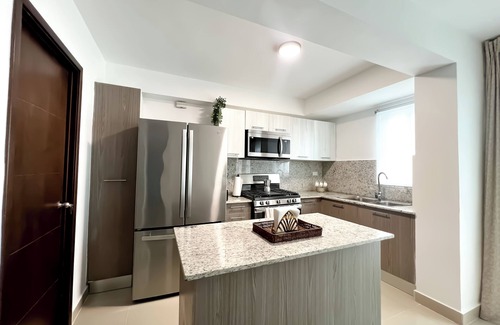 Ciudad Modelo Mirador Norte Appartement | 3-bedroom luxury apartment in Santo Domingo with WiFi, AC, fitness room jacuzzi