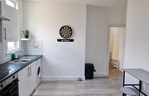 Northumberland Park Maison | 3 Bedroom Luxury House near Subway, Tottenham Stadium with Garden and Parking